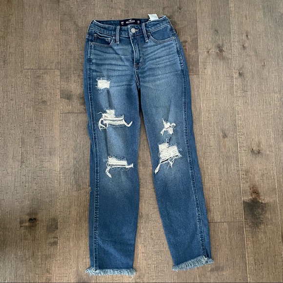 Hollister High Rise Jeans - Picture 2 of 3